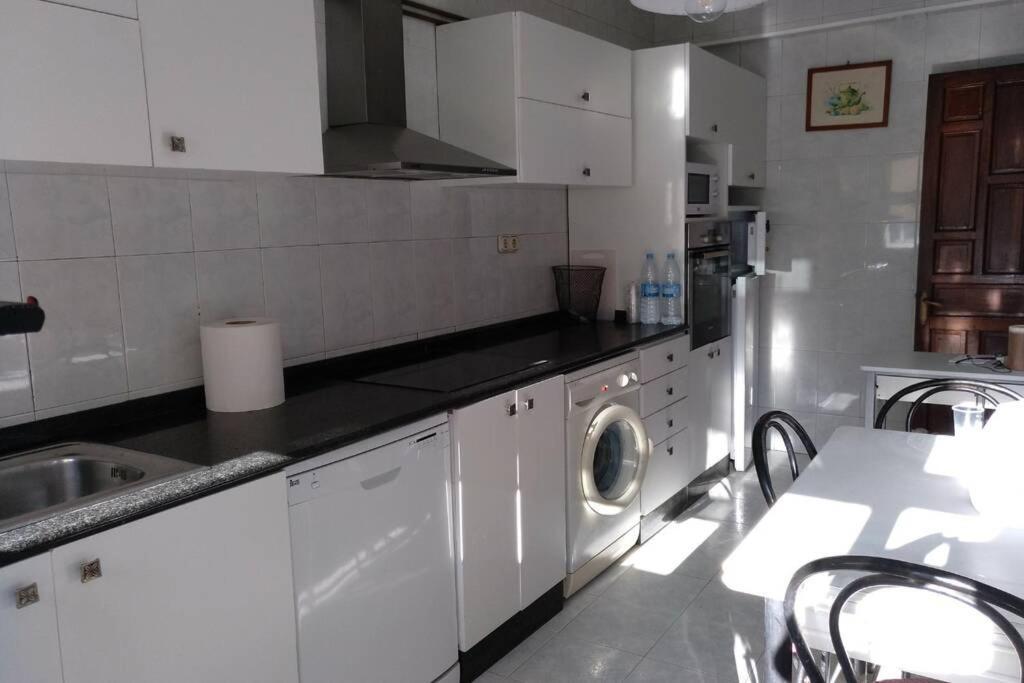 Апартаменты Apartamento Con Garaje Сантьяго-де-Компостела Экстерьер фото